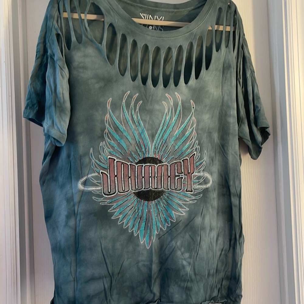 Plus size band tshirt